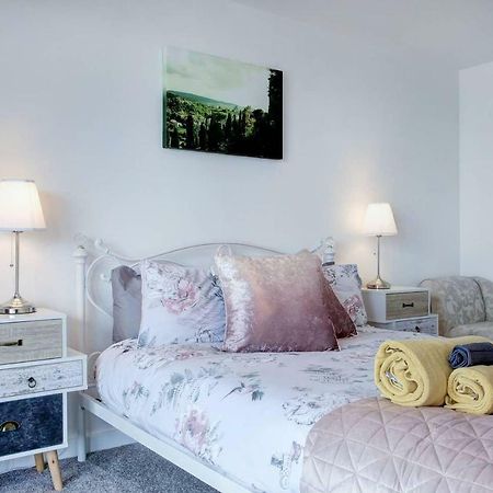 Newly Renovated Riverside Flat W/ Private Balcony Norwich Exterior foto